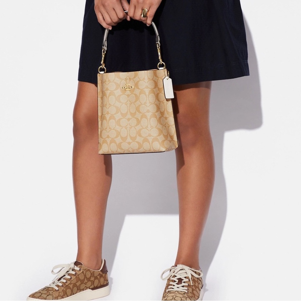 Coach Mollie Bucket Bag